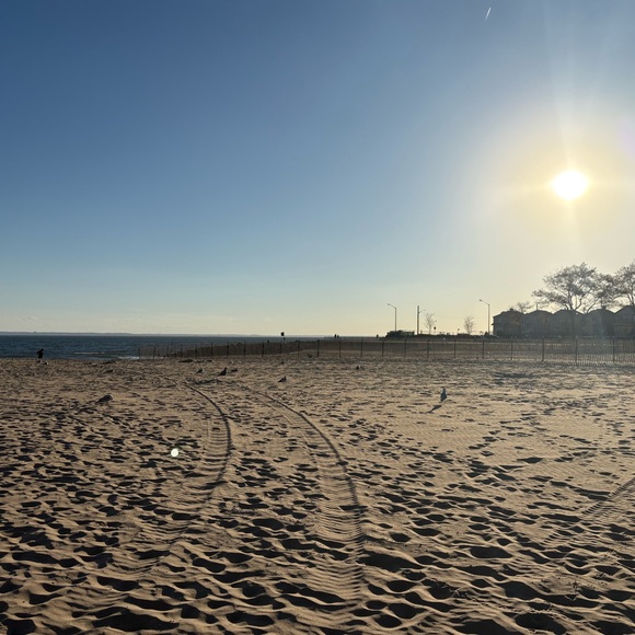 Meet your Posher 🔮 - Picture 4 of 4